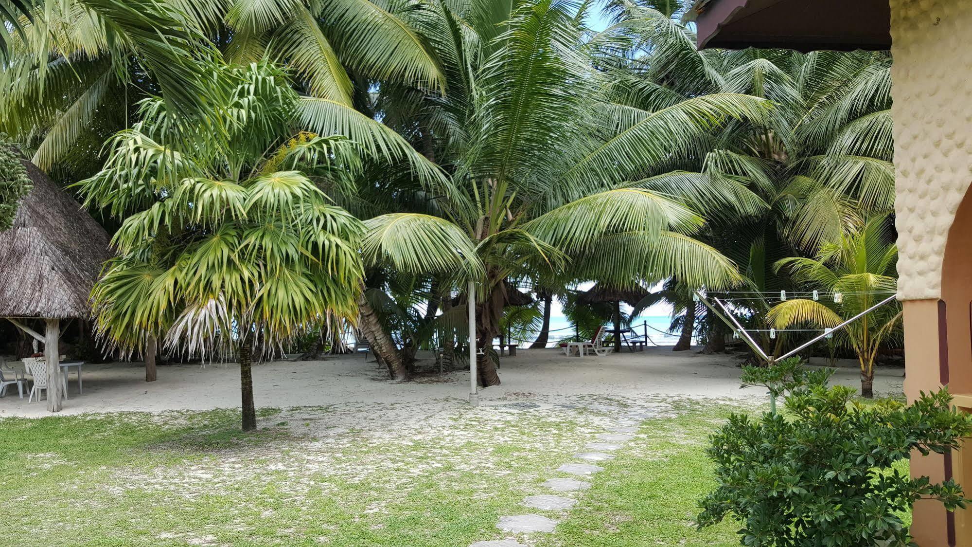 Anse Kerlan Beach Chalets Bagian luar foto